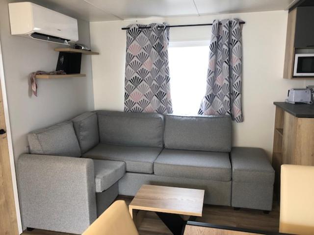 Mobilhome Canet En Roussillon - Canet Plage Loc Bagian luar foto