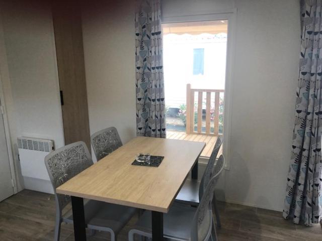 Mobilhome Canet En Roussillon - Canet Plage Loc Bagian luar foto