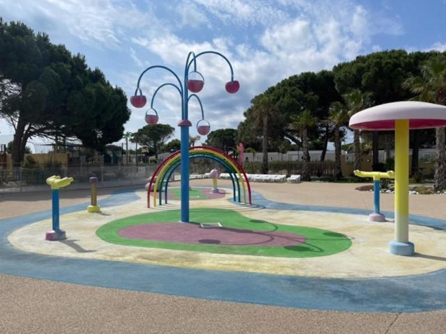 Mobilhome Canet En Roussillon - Canet Plage Loc Bagian luar foto